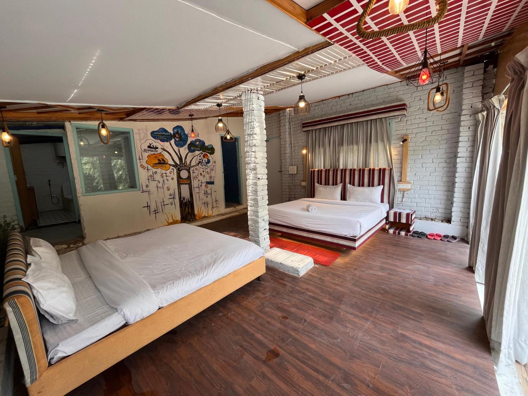 Hotel English Rose, #Personal Parking, #Petfriendly, #Garden, #Bonfire Under The Stars Manāli Buitenkant foto