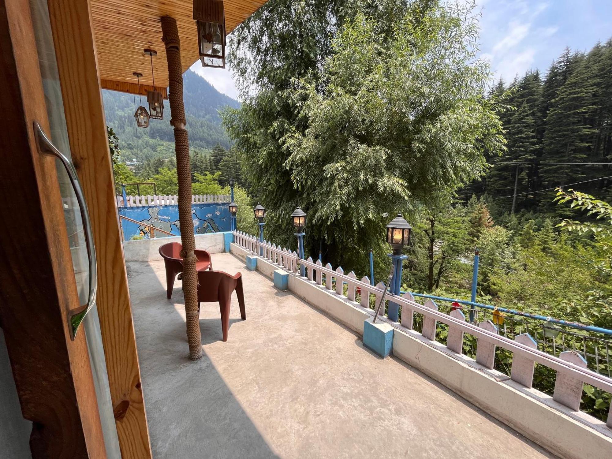 Hotel English Rose, #Personal Parking, #Petfriendly, #Garden, #Bonfire Under The Stars Manāli Buitenkant foto