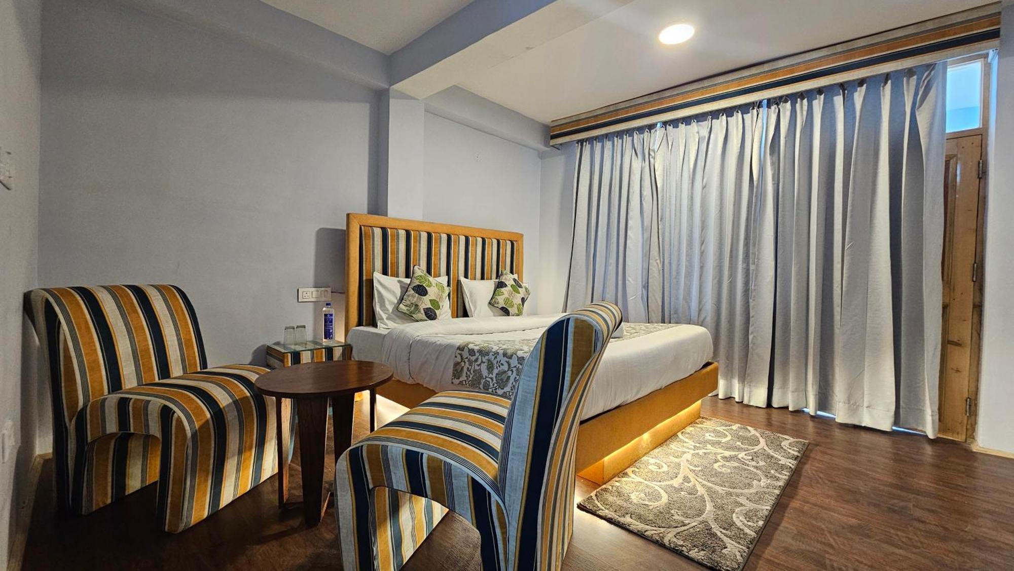 Hotel English Rose, #Personal Parking, #Petfriendly, #Garden, #Bonfire Under The Stars Manāli Buitenkant foto