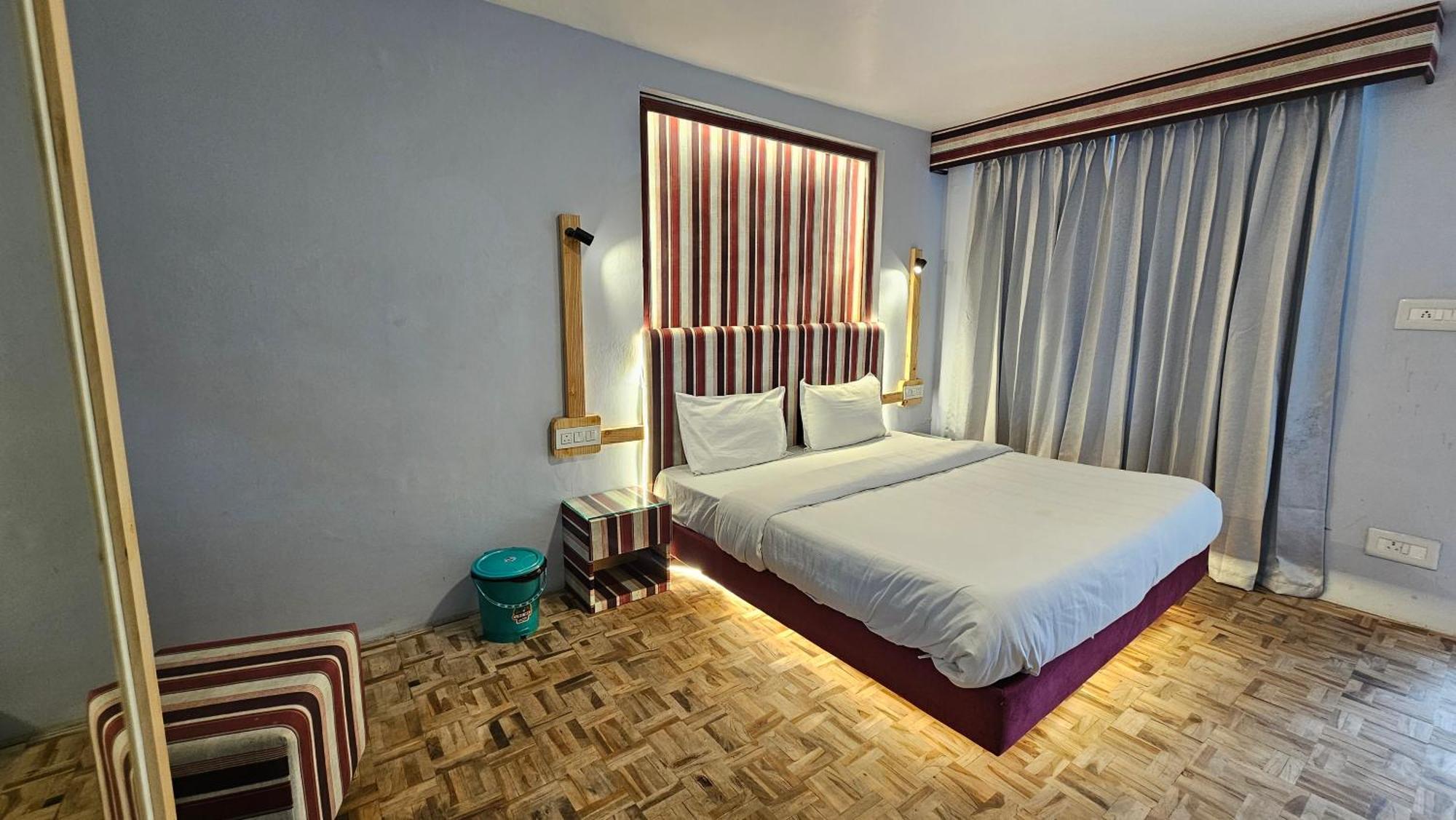 Hotel English Rose, #Personal Parking, #Petfriendly, #Garden, #Bonfire Under The Stars Manāli Buitenkant foto