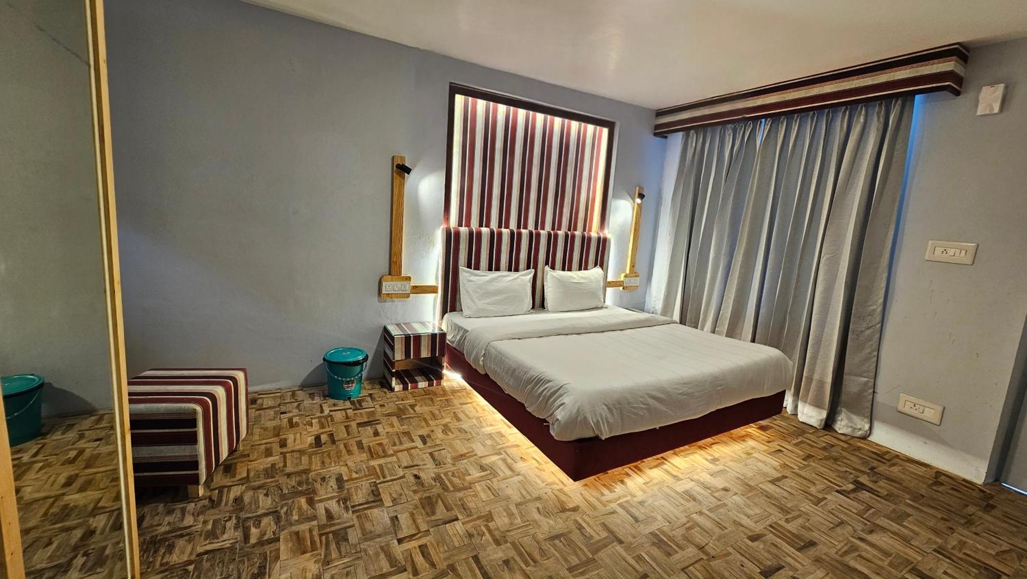 Hotel English Rose, #Personal Parking, #Petfriendly, #Garden, #Bonfire Under The Stars Manāli Buitenkant foto