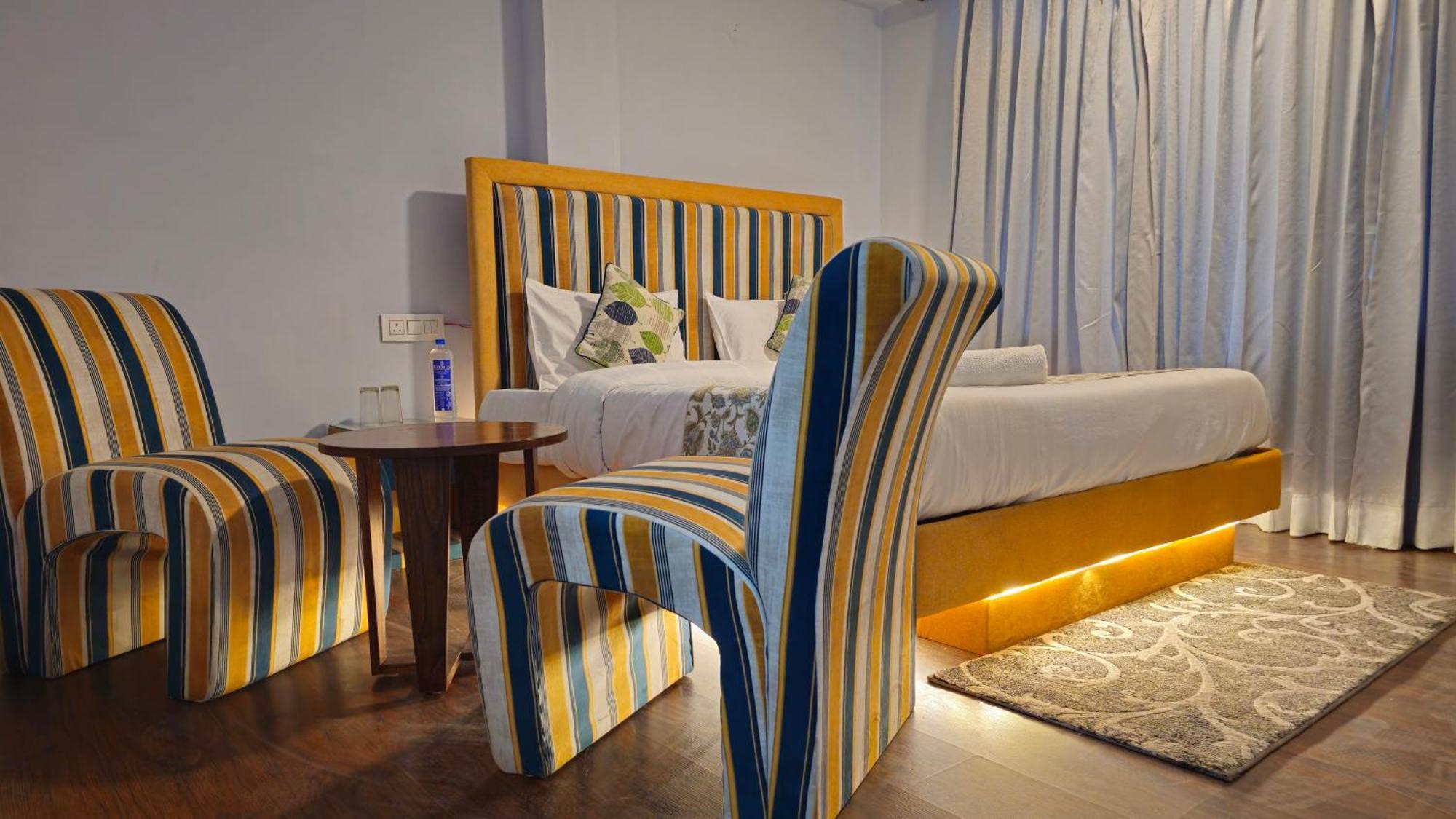 Hotel English Rose, #Personal Parking, #Petfriendly, #Garden, #Bonfire Under The Stars Manāli Buitenkant foto
