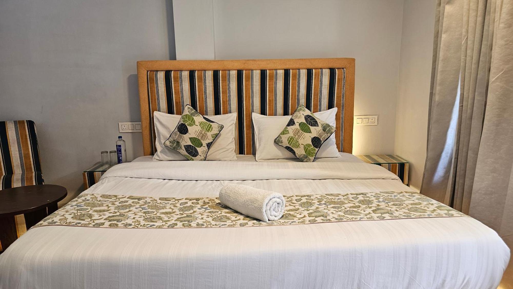 Hotel English Rose, #Personal Parking, #Petfriendly, #Garden, #Bonfire Under The Stars Manāli Buitenkant foto